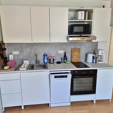 Apartman Moguntia 1, Naehe Uni Und Zdf *